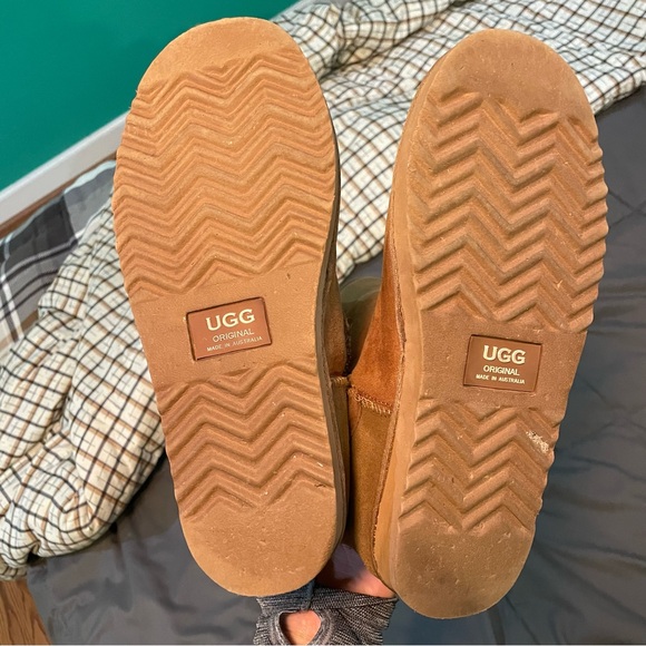 UGGs - Picture 3 of 6